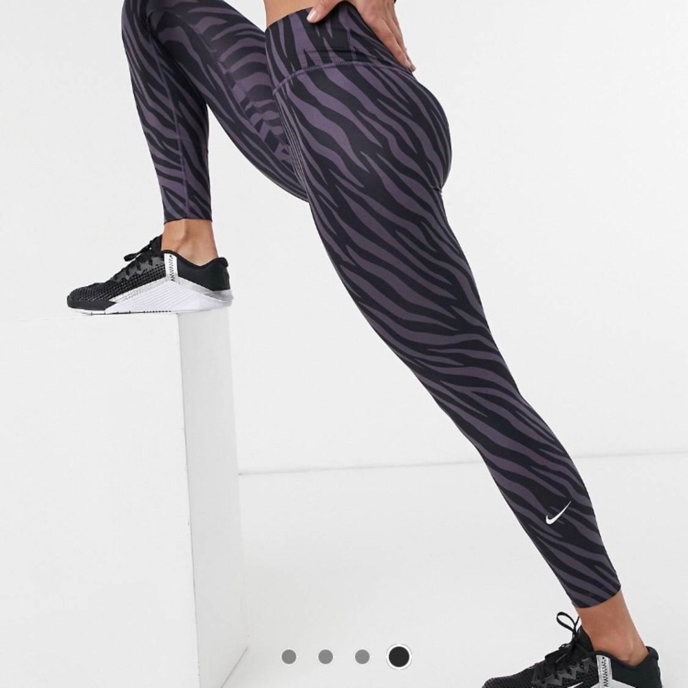 Nike women one training 7/8 sculpt tight